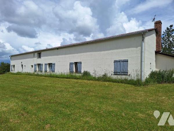 Maison à vendre à SAINT MARTIN D'AUXIGNY, idéal pour une grande famille avec la possibilité de ...