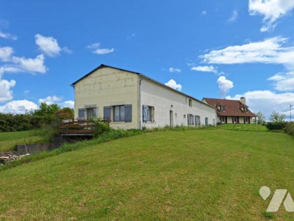 Maison à vendre à SAINT MARTIN D'AUXIGNY, idéal pour une grande famille avec la possibilité de ...