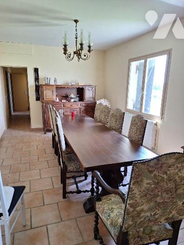 Maison à vendre à SAINT MARTIN D'AUXIGNY, idéal pour une grande famille avec la possibilité de ...