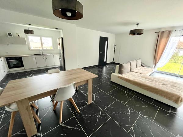 SAINT CYR EN TALMONDAIS (85) A 15 MIN DES PLAGES VILLA PLAIN PIED GRAND CONFORT 3 CHAMBRES HANGAR JARDIN