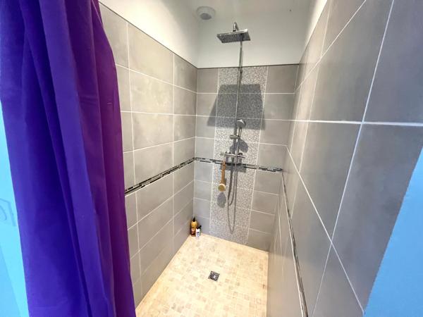 SAINT CYR EN TALMONDAIS (85) A 15 MIN DES PLAGES VILLA PLAIN PIED GRAND CONFORT 3 CHAMBRES HANGAR JARDIN