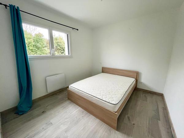 SAINT CYR EN TALMONDAIS (85) A 15 MIN DES PLAGES VILLA PLAIN PIED GRAND CONFORT 3 CHAMBRES HANGAR JARDIN