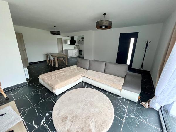 SAINT CYR EN TALMONDAIS (85) A 15 MIN DES PLAGES VILLA PLAIN PIED GRAND CONFORT 3 CHAMBRES HANGAR JARDIN