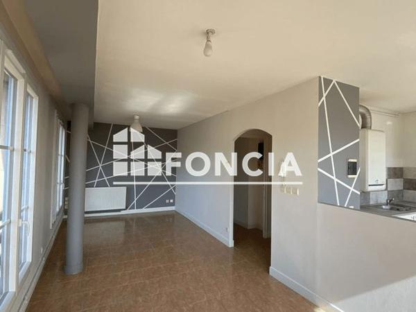 Location Appartement 3 pièces 62 m² - 6 RUE ROVIGO Sedan 08200