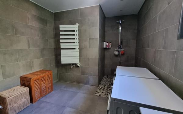 Maison à vendre    4 pièces • 239,50 m2 Marseille 13