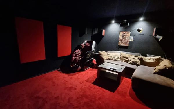 Maison à vendre    4 pièces • 239,50 m2 Marseille 13