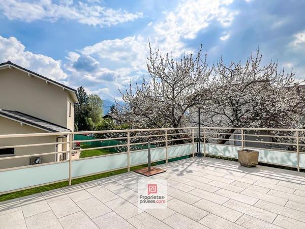 Maison familiale 122 m2 - 4 chambres - terrasse - jardin -  Crolles (38920)