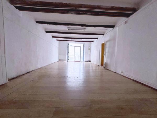 Immeuble en monopropriété avec terrasse côté cour en plein cœur du quartier Mazarin