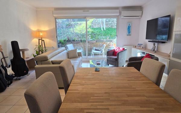 Appartement à vendre    4 pièces • 85 m2 La Penne-sur-Huveaune