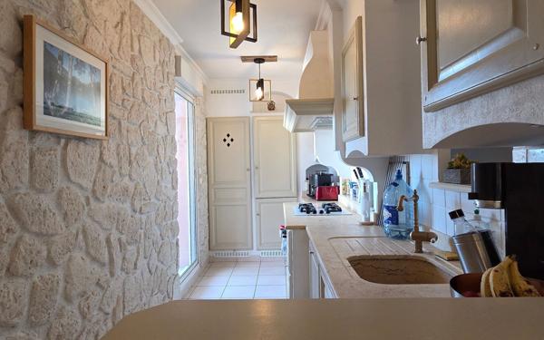 Appartement à vendre    4 pièces • 85 m2 La Penne-sur-Huveaune