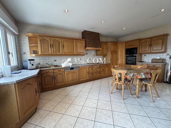 Maison 15 pièce(s) 10 chambre(s) 500 m²