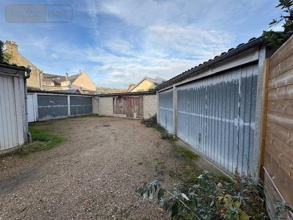 Garage fermé à vendre à Honfleur dans le Calvados (14600), ref : HO 842