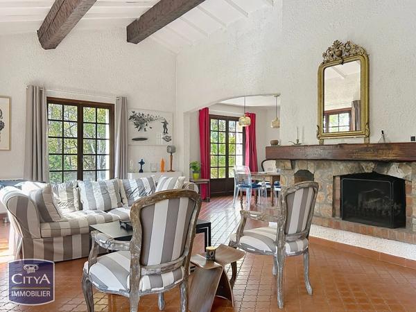 Maison à vendre 5 pièces 110m² Saint-Raphaël (83700)