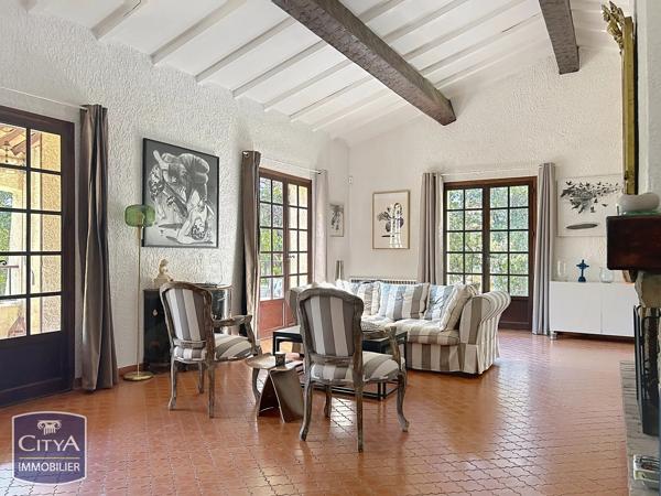 Maison à vendre 5 pièces 110m² Saint-Raphaël (83700)