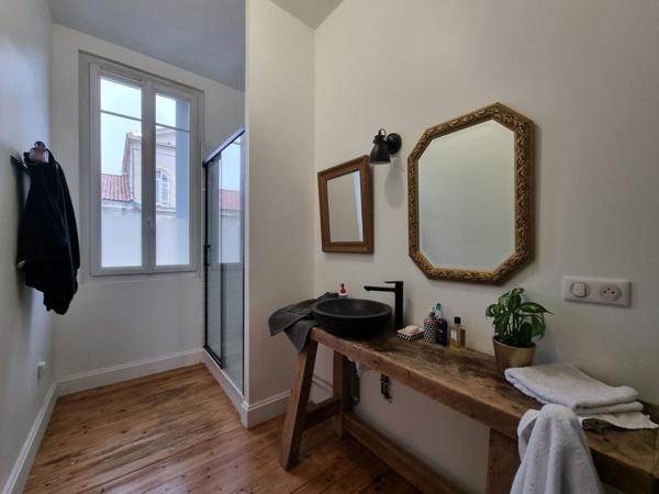 Location Appartement80 m² - 3 Pièces - AGEN (47000)