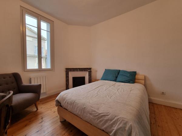 Location Appartement80 m² - 3 Pièces - AGEN (47000)