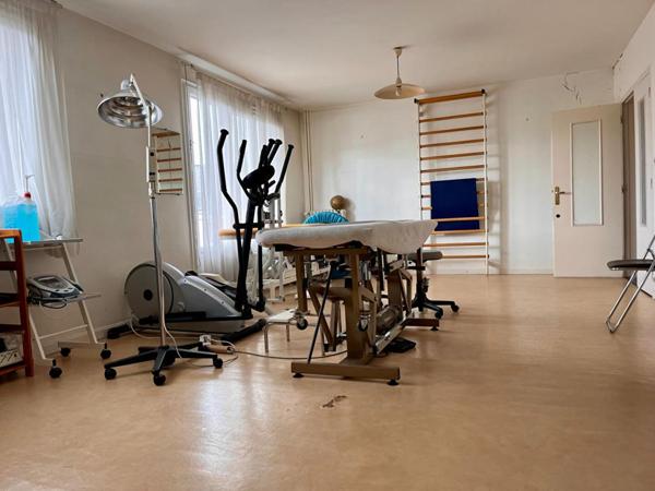T4 DANS RESIDENCE SECURISEE , PARKING NUMEROTE, CAVE ET GRENIER