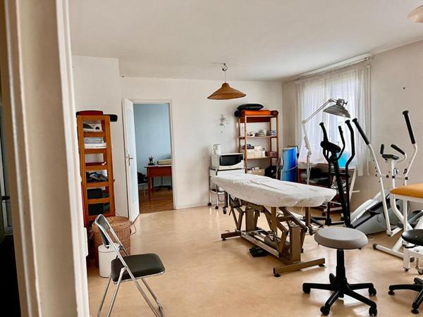 T4 DANS RESIDENCE SECURISEE , PARKING NUMEROTE, CAVE ET GRENIER