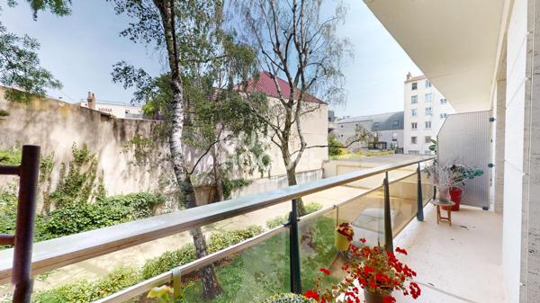 Appartement au calme avec balcon au coeur des Lilas