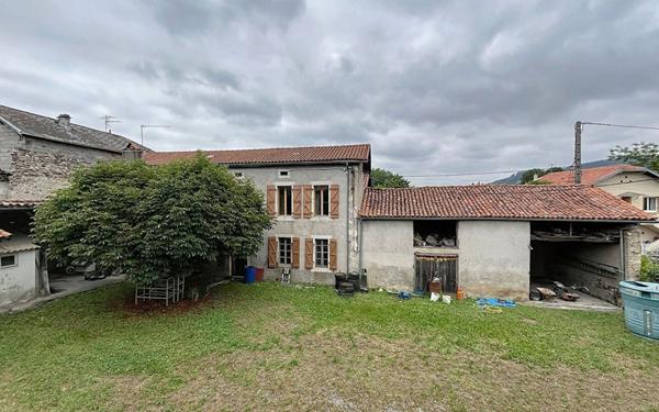 Maison à vendre    6 pièces •  Loures-Barousse