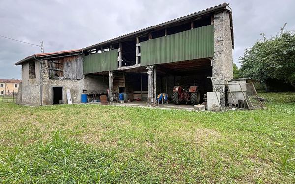 Maison à vendre    6 pièces •  Loures-Barousse