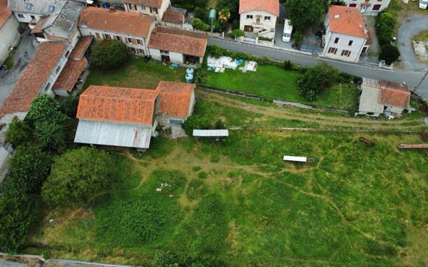 Maison à vendre    6 pièces •  Loures-Barousse