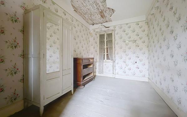 Maison à vendre    6 pièces •  Loures-Barousse