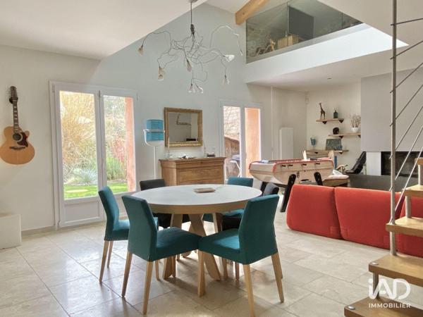 Maison à vendre 6 pièces 180 m² Aix-en-Provence