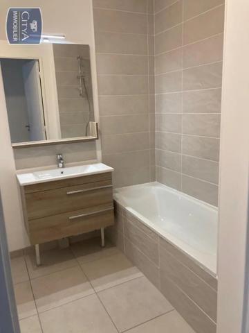 Appartement à louer 1 pièce 33.8m²