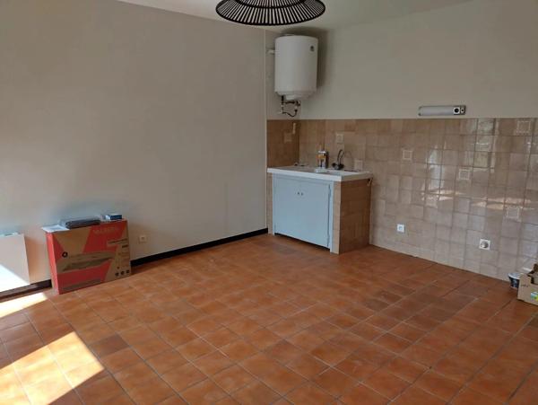 Location Studio 1 pièces 29 m2 à Villeneuve-d'Olmes