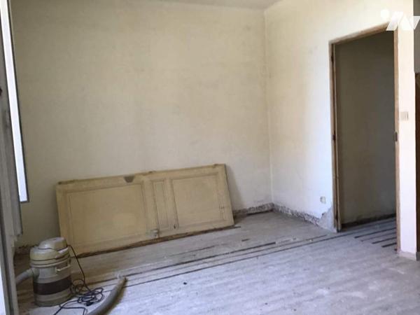 Maison A RENOVER : 1 studio + 1 T2 + 1 T3