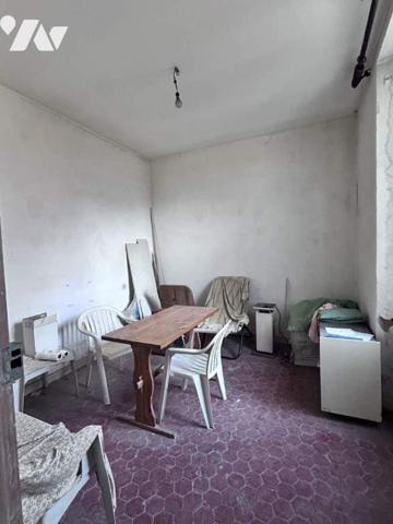 Maison A RENOVER : 1 studio + 1 T2 + 1 T3