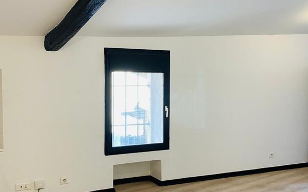 Appartement à louer    1 pièce • 22,78 m2 Voiron