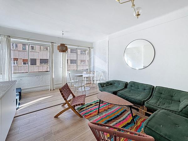 Beau T4 , HÔTEL DE VILLE