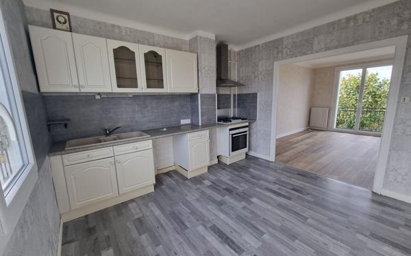 Maison à vendre    5 pièces • 118 m2 Saint-Yrieix-la-Perche