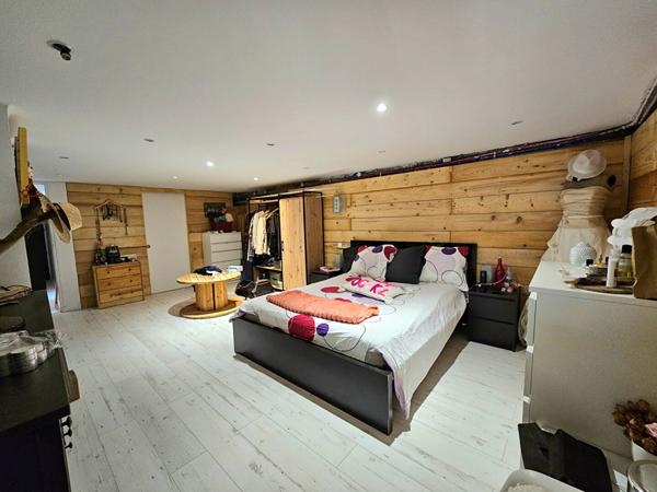 Maison 224m², plain-pied, La Farlède, Secteur calme, recherché et proche centre-ville