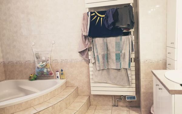 Maison à louer    4 pièces •  Vendrest