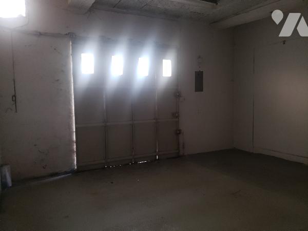 Ensemble Immobilier commercial + habitation au centre ville JOIGNY