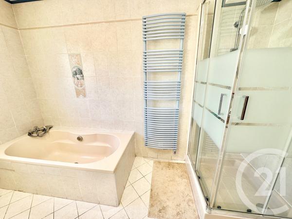 Maison à vendre  4 pièces - 122 m2 BERRE LES ALPES - 06