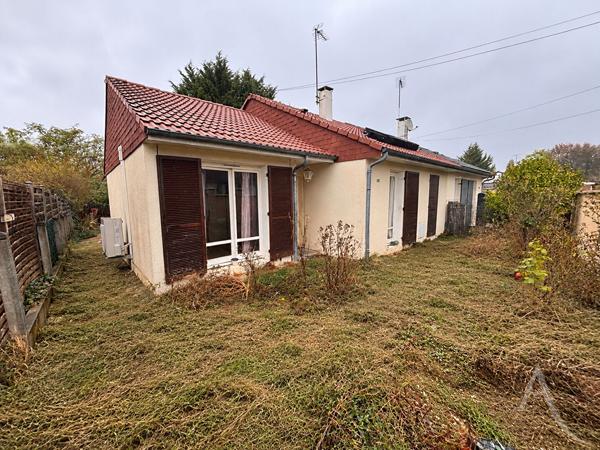 Bourges Asnières - Maison mitoyenne de plain-pied - A rénover