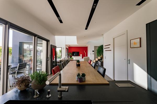 Clamart (92140) Maison contemporaine d’architecte à Clamart — Luminosité, espace, qualité