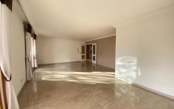 Appartement à louer    4 pièces • 118,01 m2 Fontaines-sur-Saône