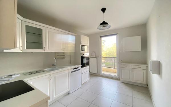 Appartement à louer    4 pièces • 118,01 m2 Fontaines-sur-Saône