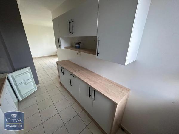 Appartement à louer 2 pièces 54.15m² Saint-André-les-Vergers (10120)