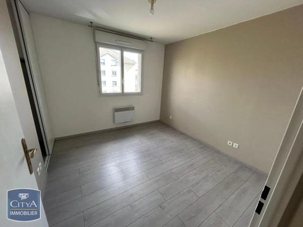 Appartement à louer 2 pièces 54.15m² Saint-André-les-Vergers (10120)
