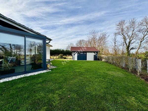 Superbe maison contemporaine d'environ 114 m² avec 3 chambres dont une suite parentale sur 1 000 m² de terrain