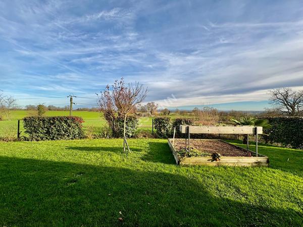 Superbe maison contemporaine d'environ 114 m² avec 3 chambres dont une suite parentale sur 1 000 m² de terrain