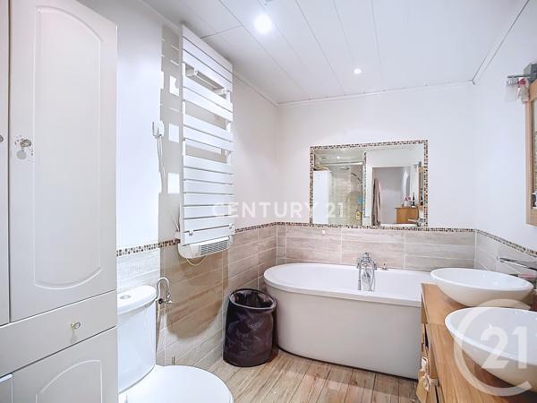 Maison à vendre  4 pièces - 117,38 m2 ROQUEVAIRE - 13