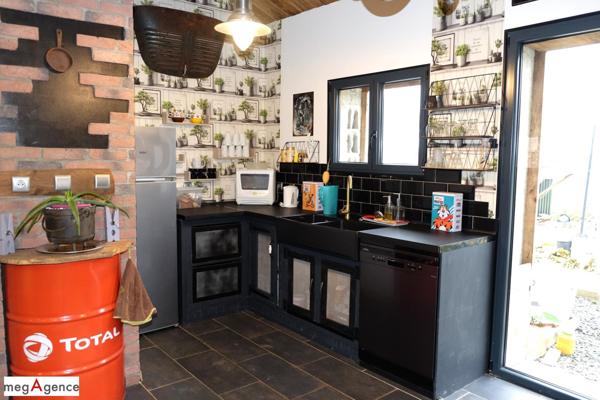 Maison à SAINT-GERMAIN-LES-VERGNES, 19330 - 6 pièces 190m²