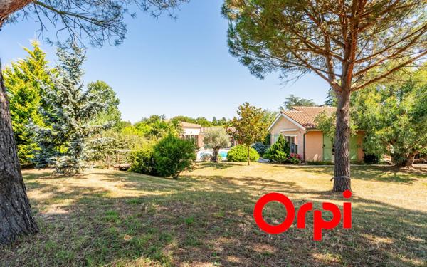 Maison à vendre    9 pièces • 297 m2 Saint-Genis-Laval